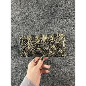 Kenneth Cole Reaction Snakeskin Print Clutch Wallet Purse Brown Black